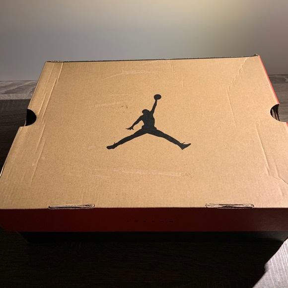 Air Jordan 12: Bordeaux (M), size 9.5 - Picture 7 of 8